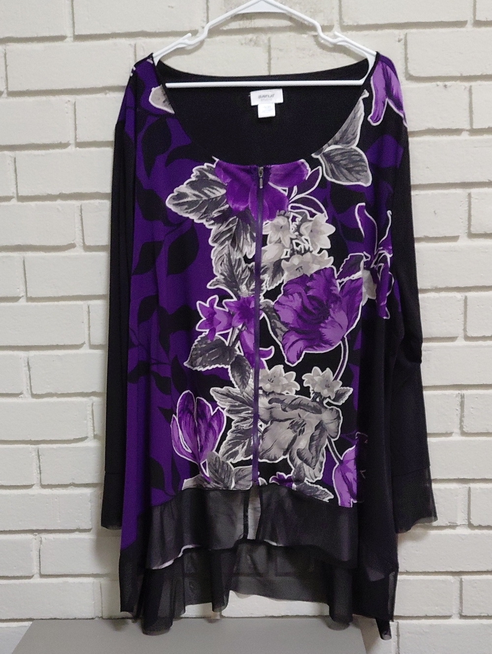 Avenue Purple Floral Zip-Front Business Formal Top. Size 26/28 NWOT